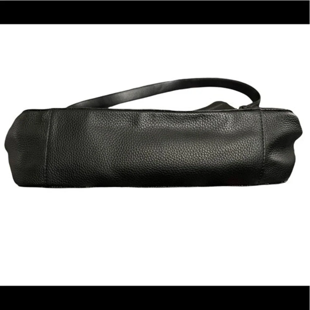 Tignanello gorgeous handbag